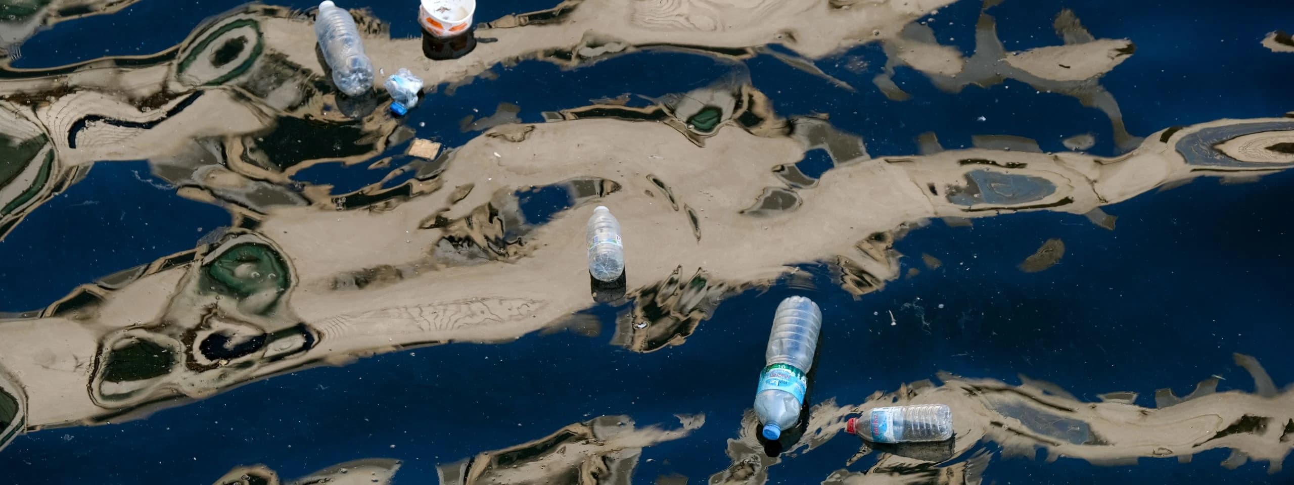 Detect water contamination earlier in distribution pipes