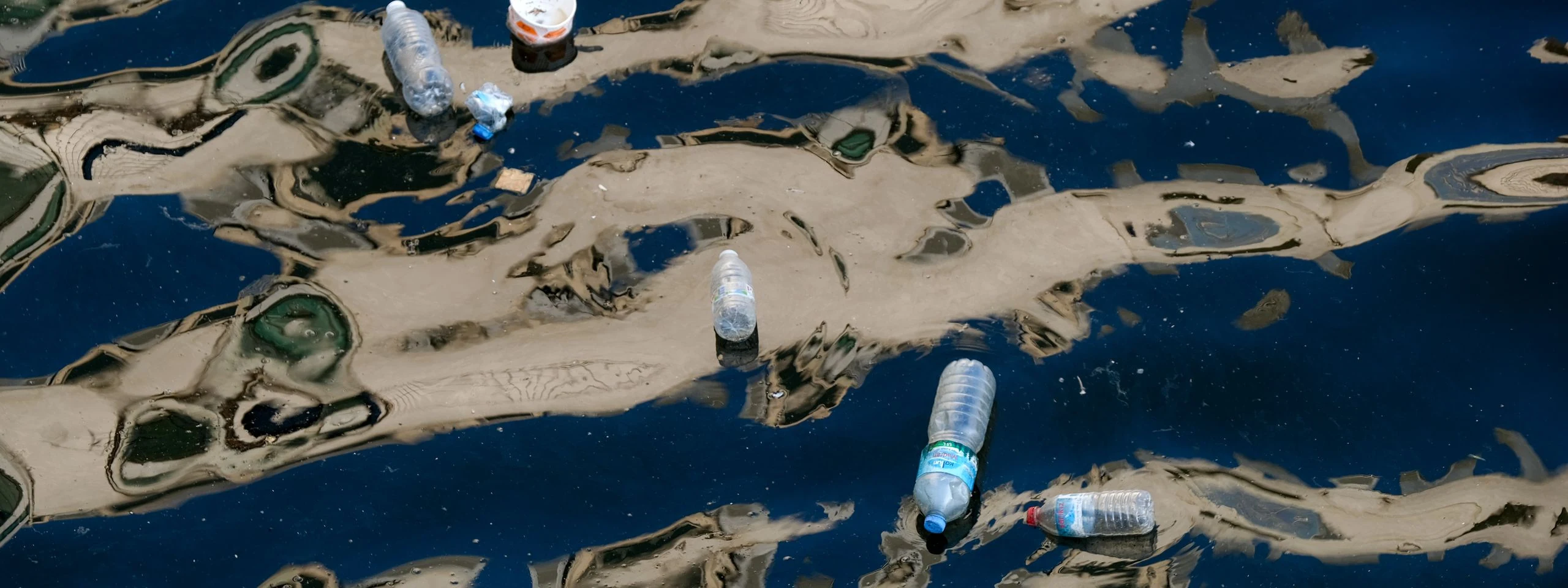 Detect water contamination earlier in distribution pipes